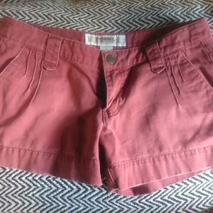 Fossil Shorts Size 4